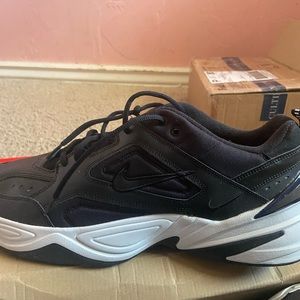 Nike M2K Tekno